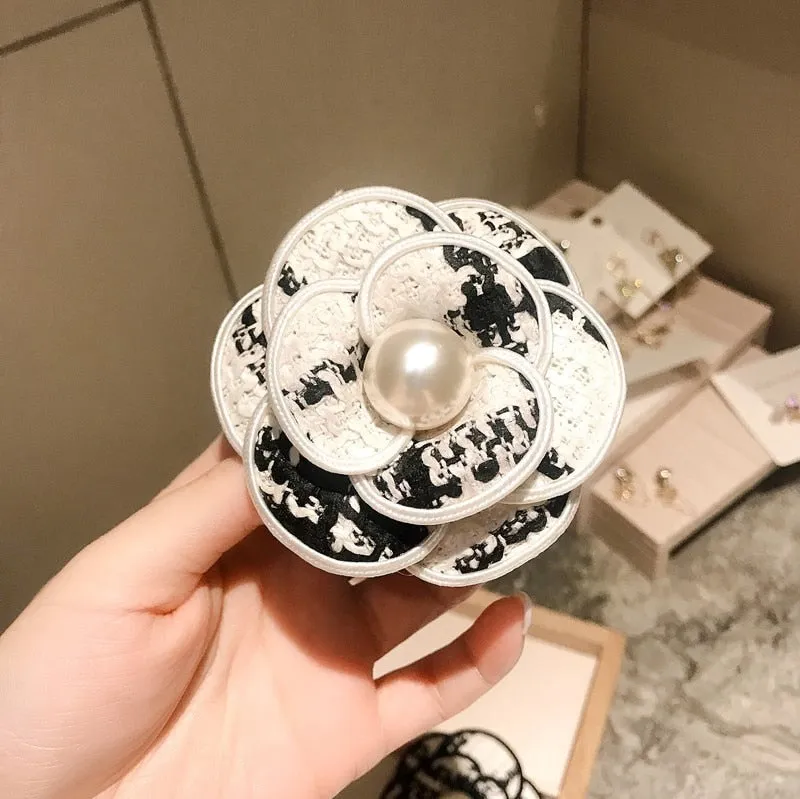 Exquisite Pearl Camellia Brooches Pins For Women