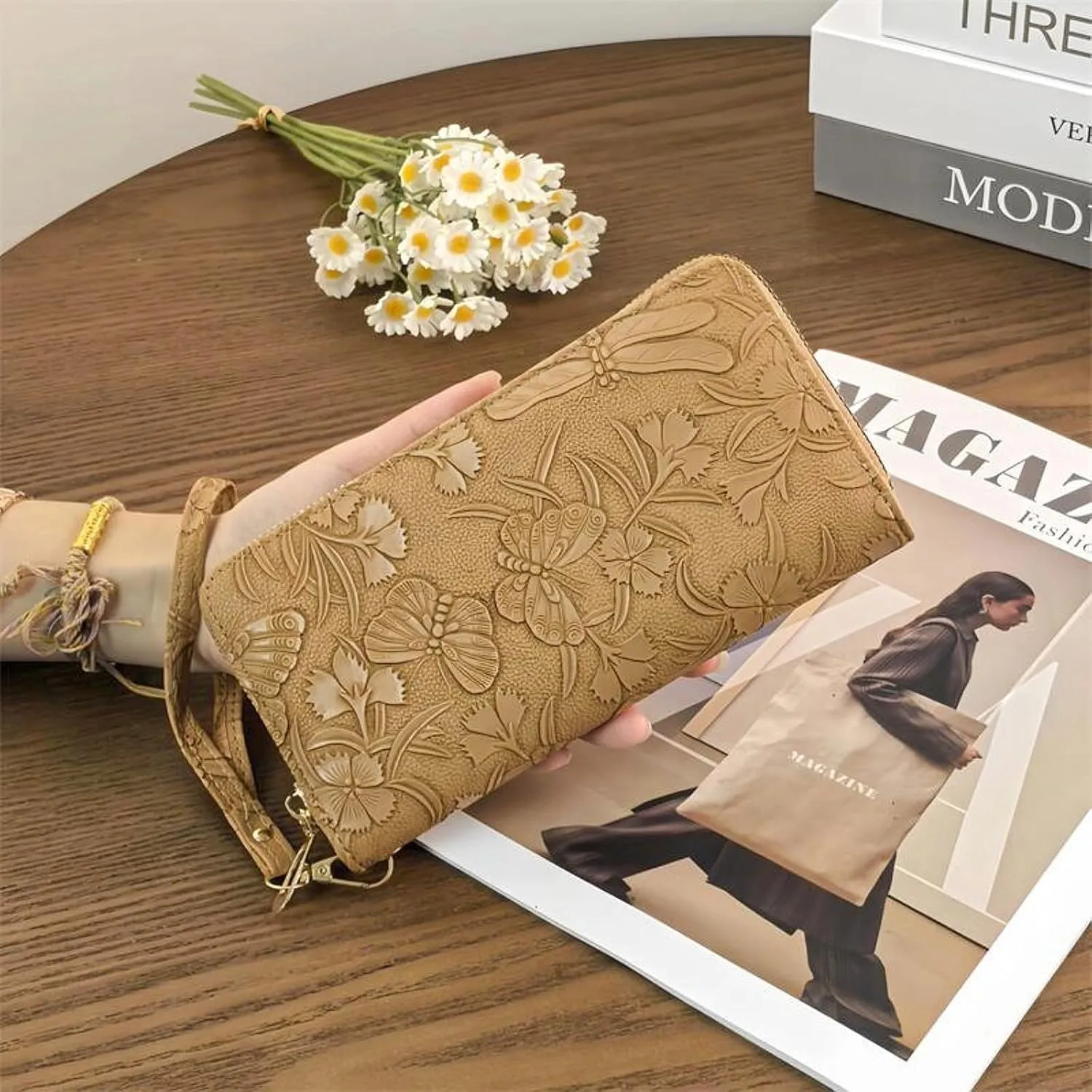 RFID Wallets for Women Wristlet Vegan Leather Long Purse Floral Zip Around Clutch Large Capacity Card Holder