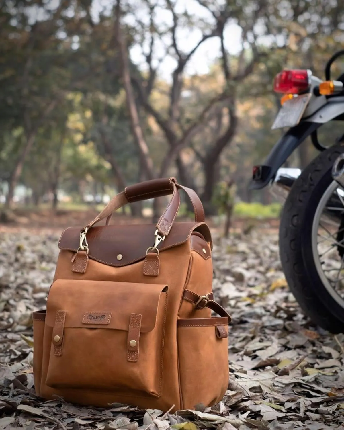 Trip Machine Company Genuine Leather Motorcycle Outlander Saddlebag Sissy Bar Laptop Backpack Adventure Quick Access Pocket 20 L Capacity Handbag (Vintage Tan)